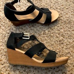 Dr. Scholl's Shoes Women's Barton Wedge Sandal